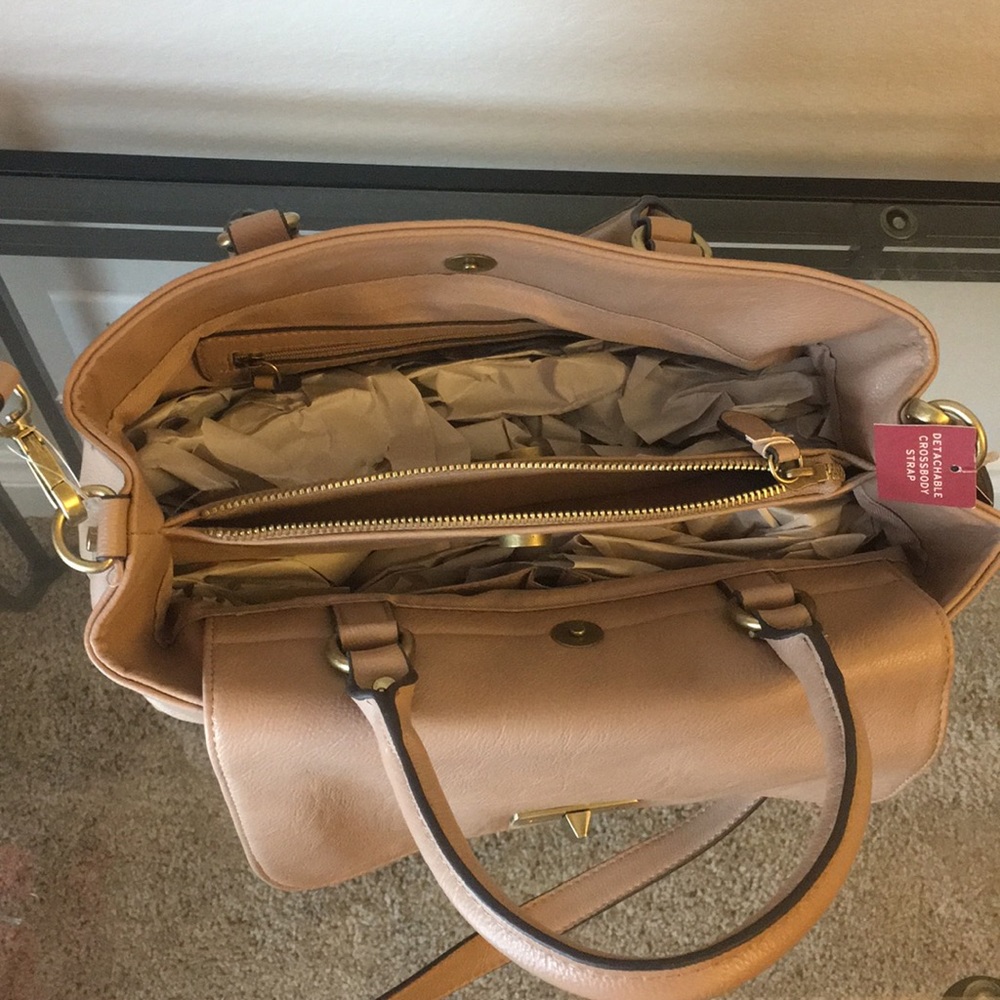 Merona Purse - Picture 4 of 5